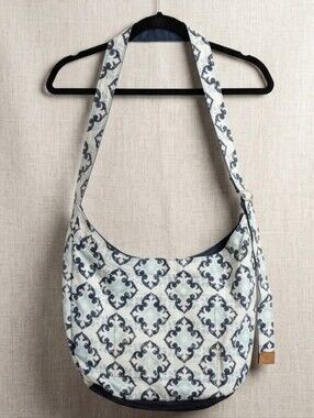 Thirty-One Retro Metro Hobo Crossbody in Fab Flourish